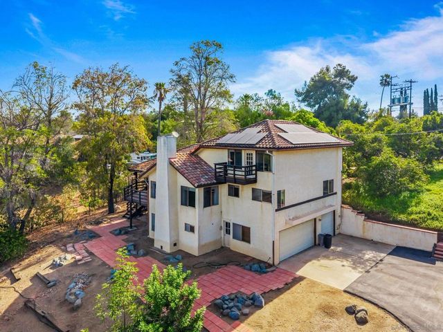 3209 Mary Ln, Escondido, CA 92025