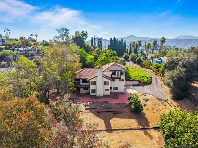3209 Mary Ln, Escondido, CA 92025