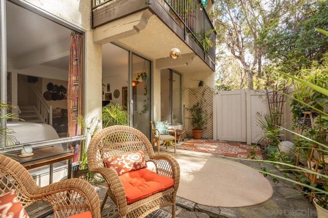 2412 Altisma Way D, Carlsbad, CA 92009