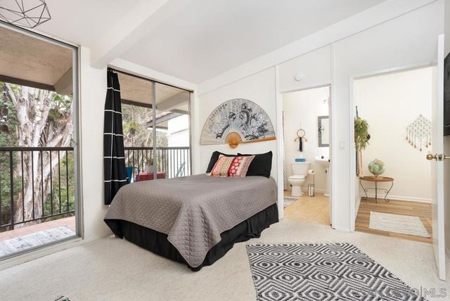 2412 Altisma Way D, Carlsbad, CA 92009