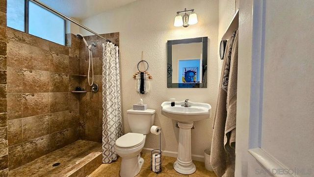 2412 Altisma Way D, Carlsbad, CA 92009