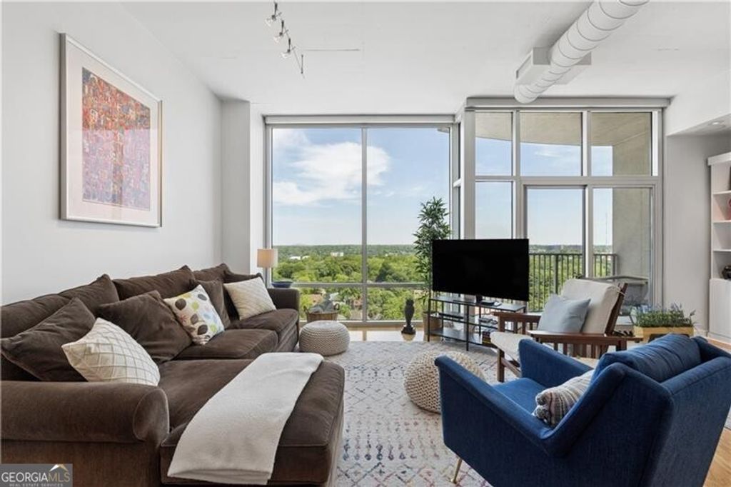 943 Peachtree Street NE 1415, Atlanta, GA 30309