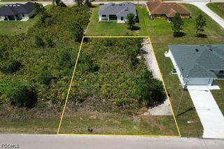 2602 26th ST W, Lehigh Acres, FL 33971