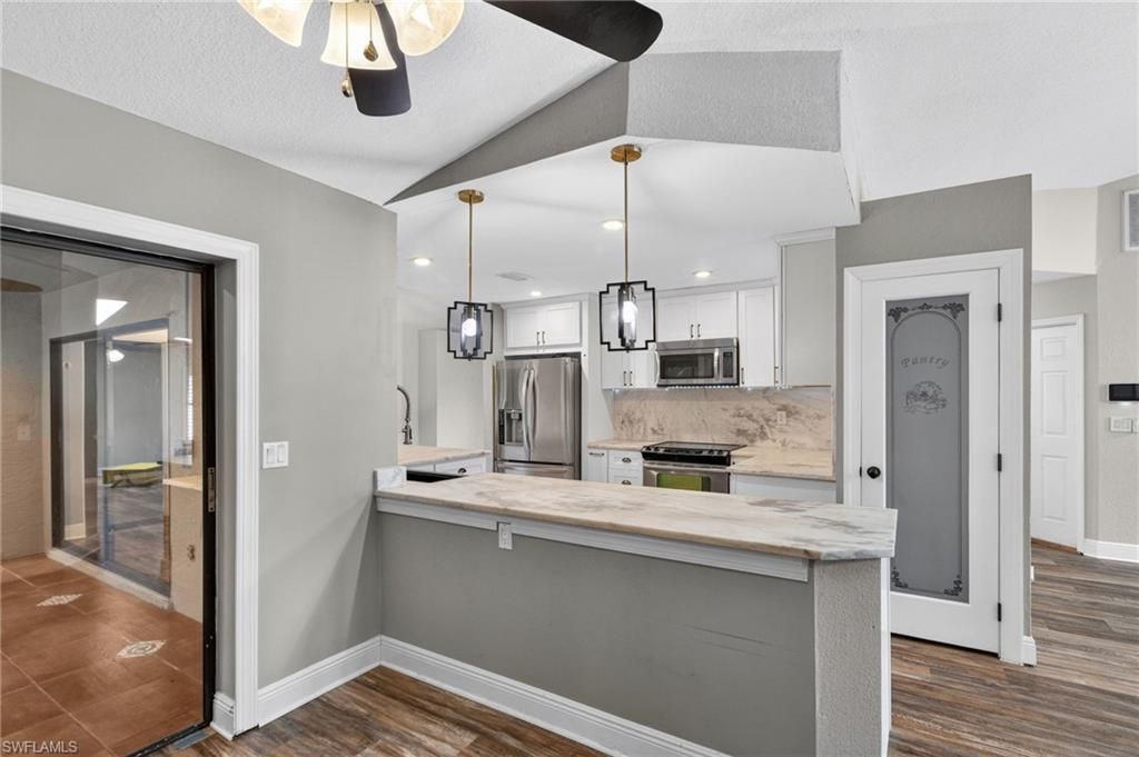 Image 14 of property listing at 1828 SW 18th TER, Cape Coral, FL 33991