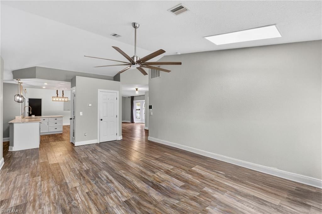 Image 17 of property listing at 1828 SW 18th TER, Cape Coral, FL 33991