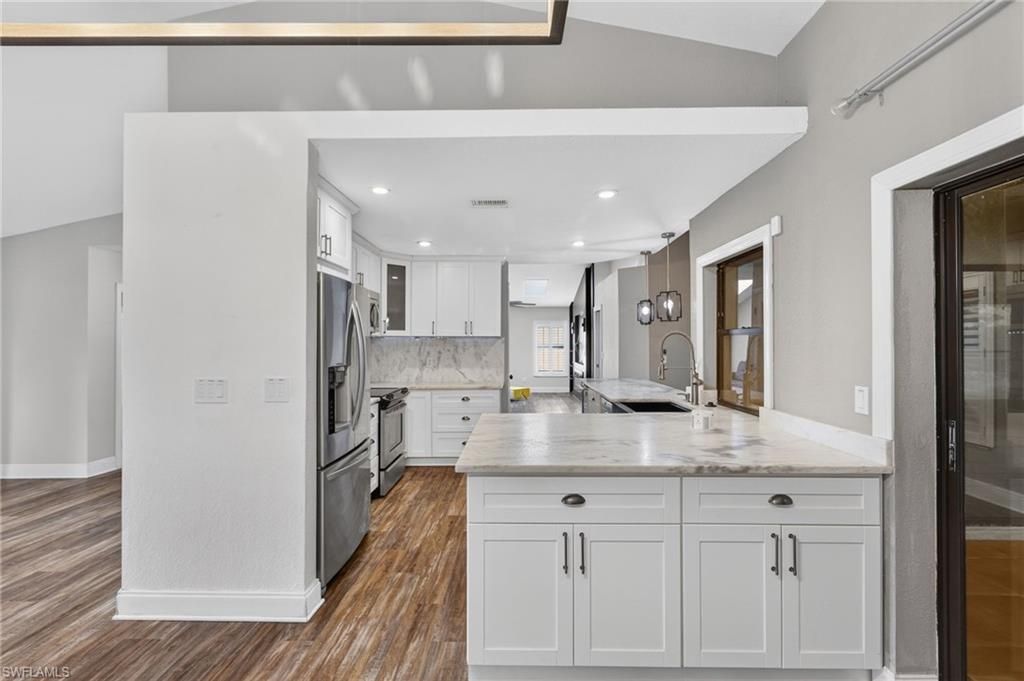 Image 9 of property listing at 1828 SW 18th TER, Cape Coral, FL 33991