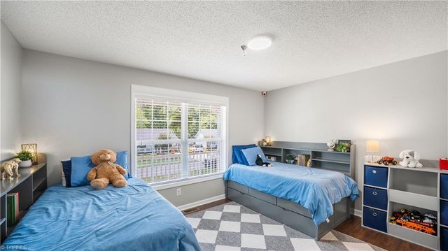 110 Larkspur Lane, Thomasville, NC 27360