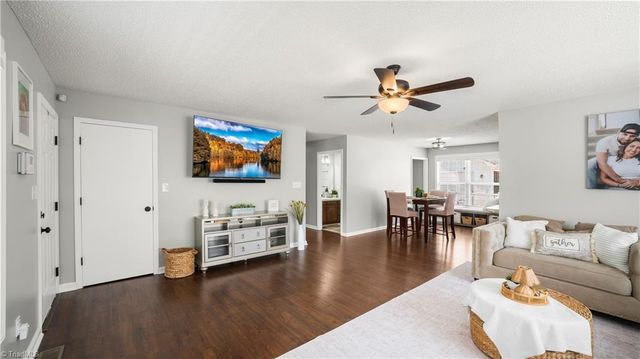 110 Larkspur Lane, Thomasville, NC 27360