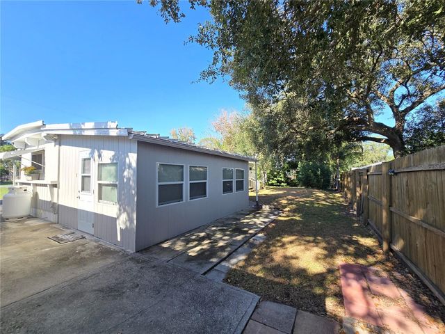 1639 FLOUNDER STREET, St Cloud, FL 34771