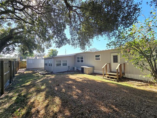 1639 FLOUNDER STREET, St Cloud, FL 34771