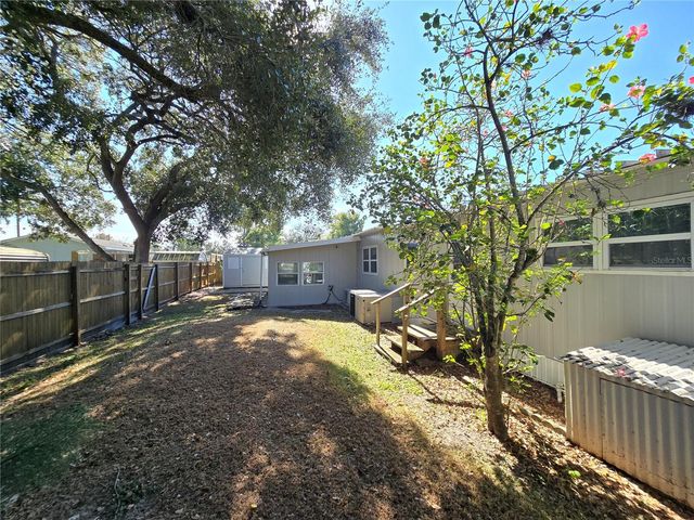 1639 FLOUNDER STREET, St Cloud, FL 34771