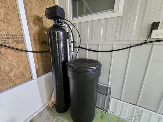 1639 FLOUNDER STREET, St Cloud, FL 34771