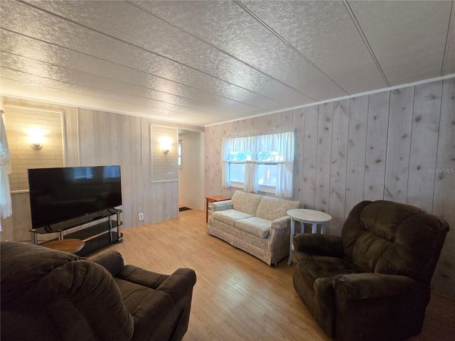 1639 FLOUNDER STREET, St Cloud, FL 34771