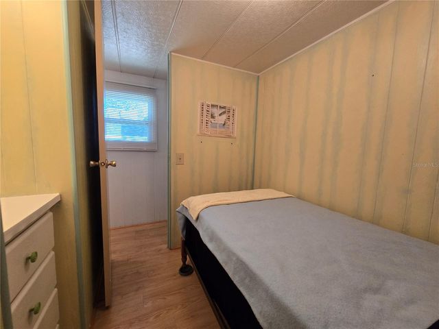 1639 FLOUNDER STREET, St Cloud, FL 34771