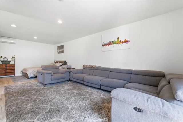 7959 Bothwell, Reseda, CA 91335