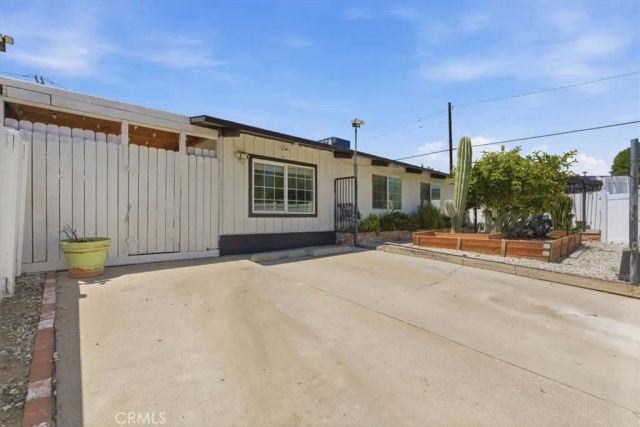 7959 Bothwell, Reseda, CA 91335