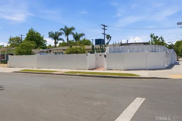 7959 Bothwell, Reseda, CA 91335