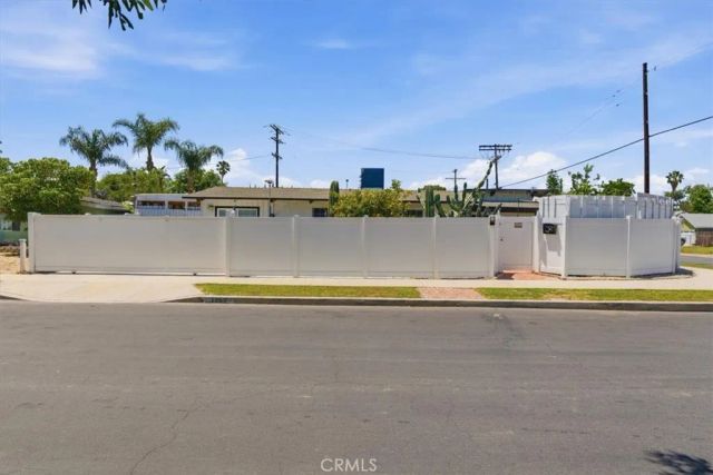7959 Bothwell, Reseda, CA 91335