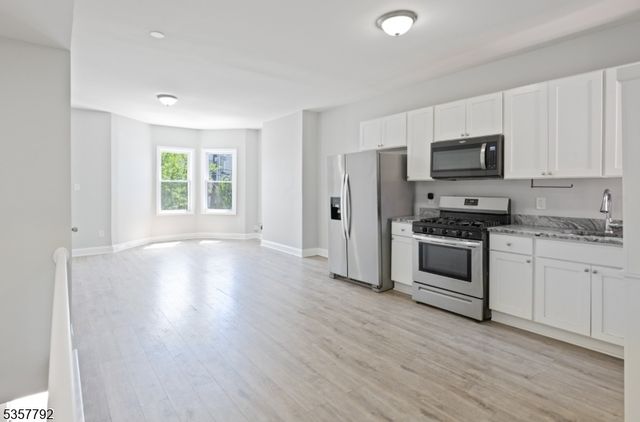 76 Highland Ave, Newark City, NJ 07104