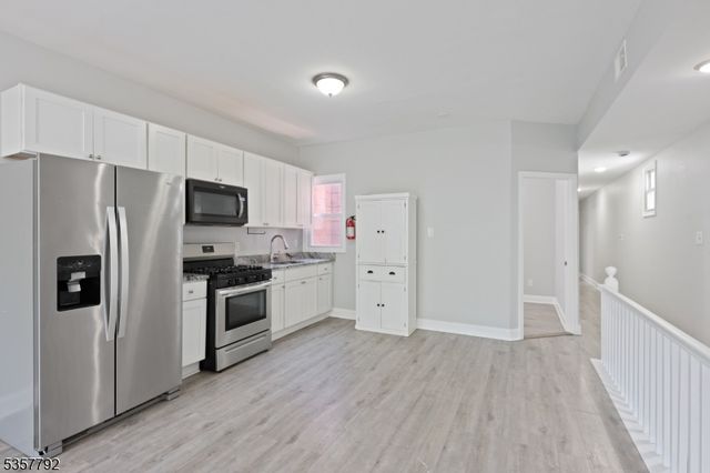 76 Highland Ave, Newark City, NJ 07104