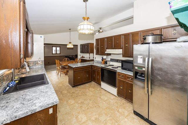 6744 W 15th Street, Indianapolis, IN 46214