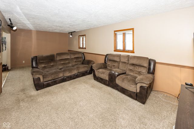 6744 W 15th Street, Indianapolis, IN 46214