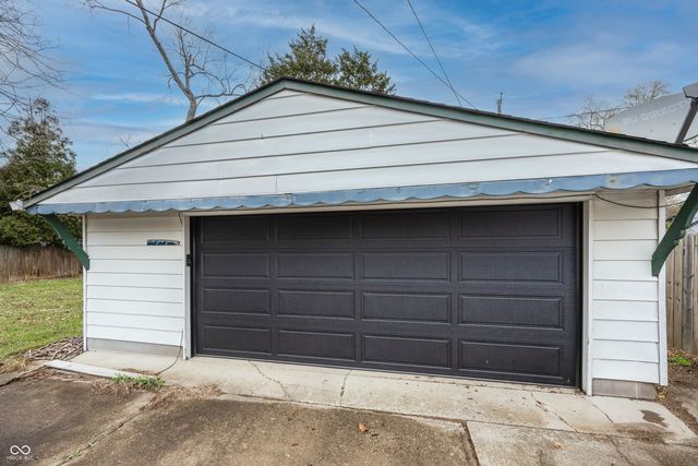 6744 W 15th Street, Indianapolis, IN 46214