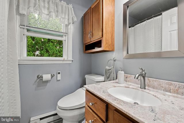 1701 SAINT PHILLIPS DR, Lancaster, PA 17603