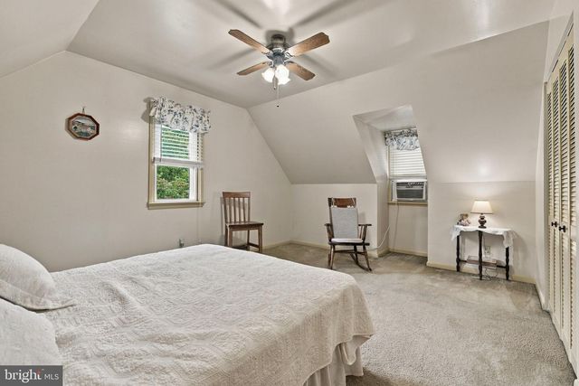 1701 SAINT PHILLIPS DR, Lancaster, PA 17603