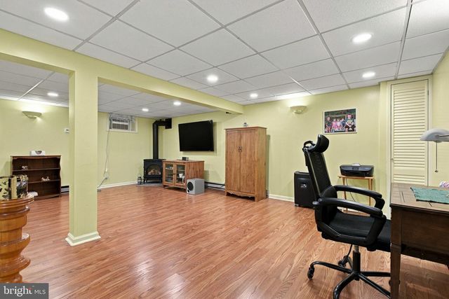 1701 SAINT PHILLIPS DR, Lancaster, PA 17603
