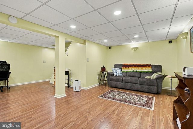 1701 SAINT PHILLIPS DR, Lancaster, PA 17603