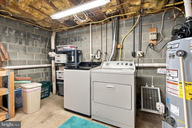 1701 SAINT PHILLIPS DR, Lancaster, PA 17603