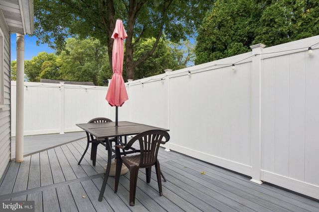 1701 SAINT PHILLIPS DR, Lancaster, PA 17603