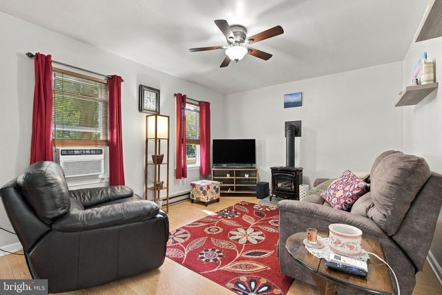 1701 SAINT PHILLIPS DR, Lancaster, PA 17603