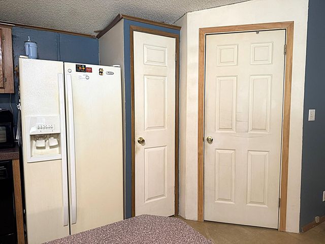 11565 Sherwood Drive, Demotte, IN 46310