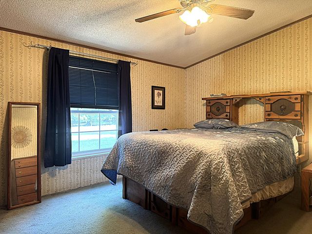 11565 Sherwood Drive, Demotte, IN 46310