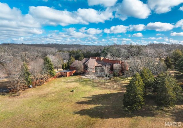 10335 Stoltz Drive, Rolla, MO 65401