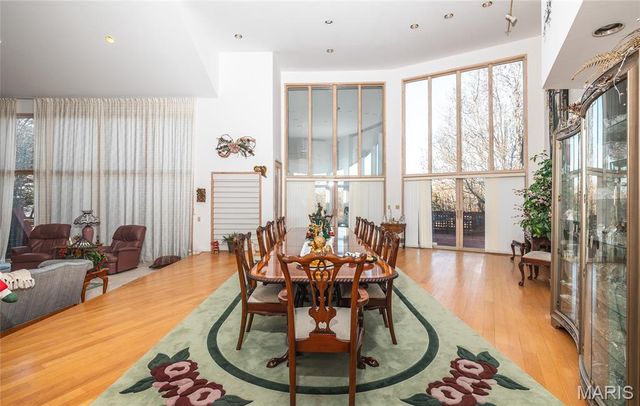 10335 Stoltz Drive, Rolla, MO 65401