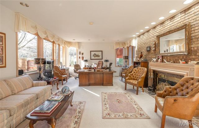 10335 Stoltz Drive, Rolla, MO 65401