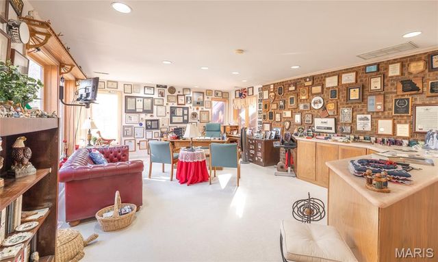 10335 Stoltz Drive, Rolla, MO 65401