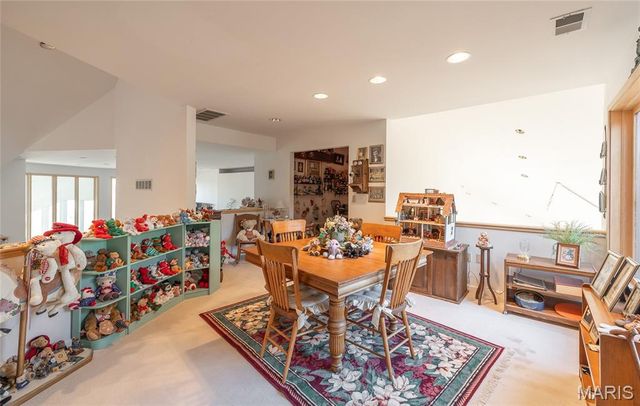 10335 Stoltz Drive, Rolla, MO 65401