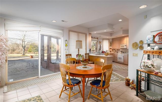 10335 Stoltz Drive, Rolla, MO 65401