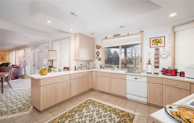 10335 Stoltz Drive, Rolla, MO 65401