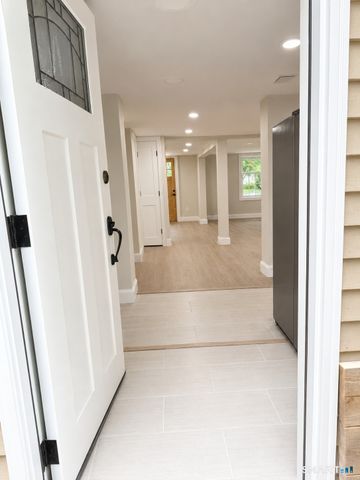 57 Middle Haddam Road, East Hampton, CT 06424