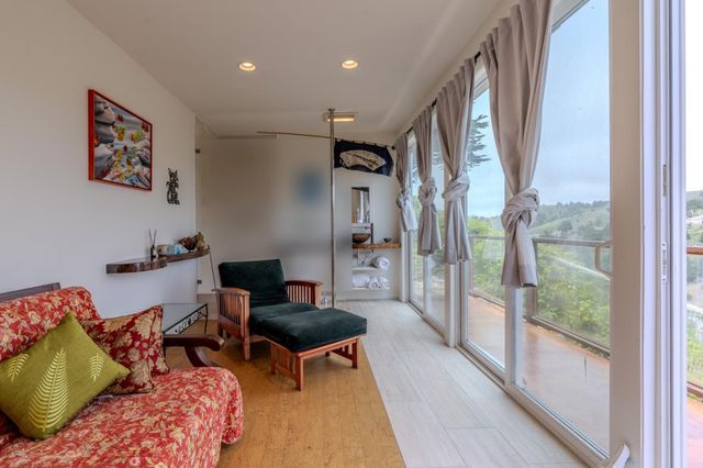 1223 Lerida Way, Pacifica, CA 94044