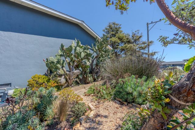 1223 Lerida Way, Pacifica, CA 94044