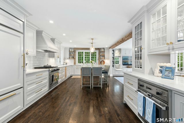 20 Buttonwood Lane, Darien, CT 06820