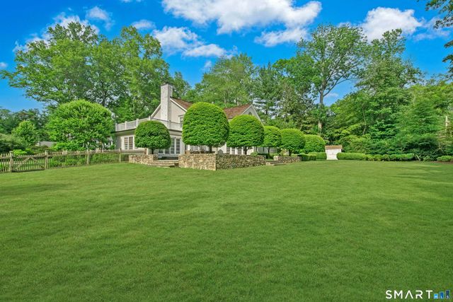 20 Buttonwood Lane, Darien, CT 06820