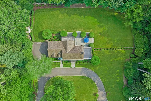 20 Buttonwood Lane, Darien, CT 06820