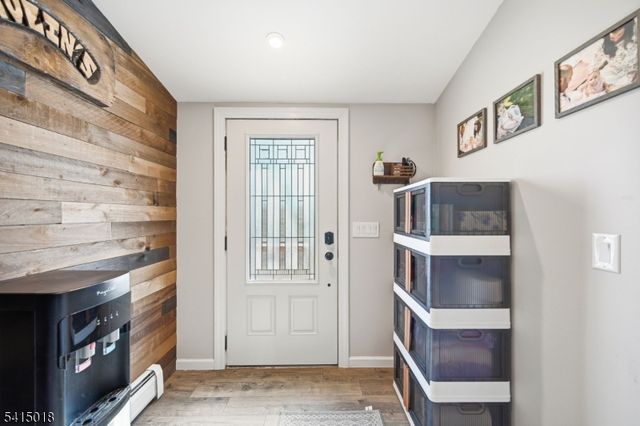 42 Woodside Dr, West Milford Twp., NJ 07480